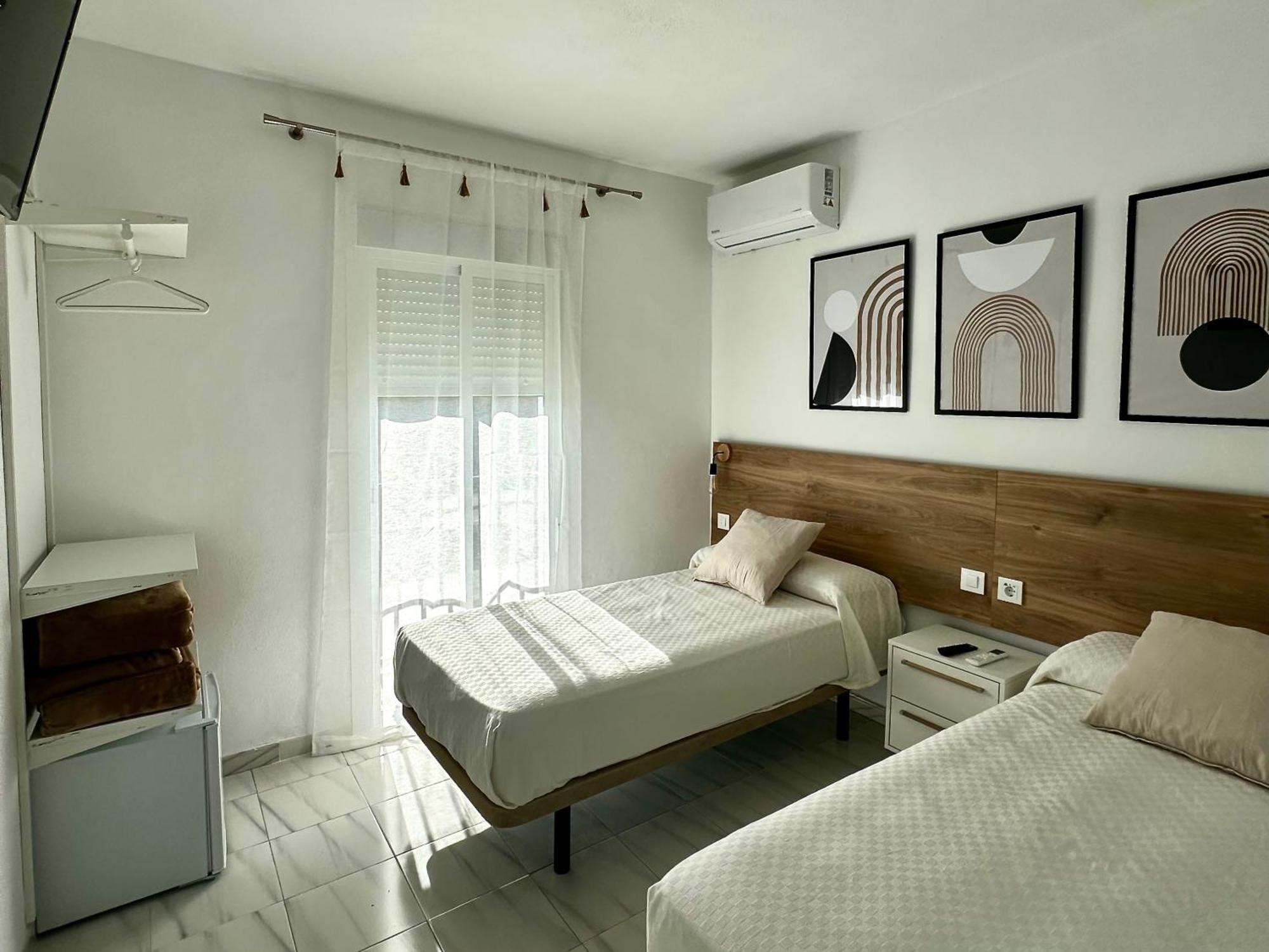 Hostal Merino Jedula Esterno foto